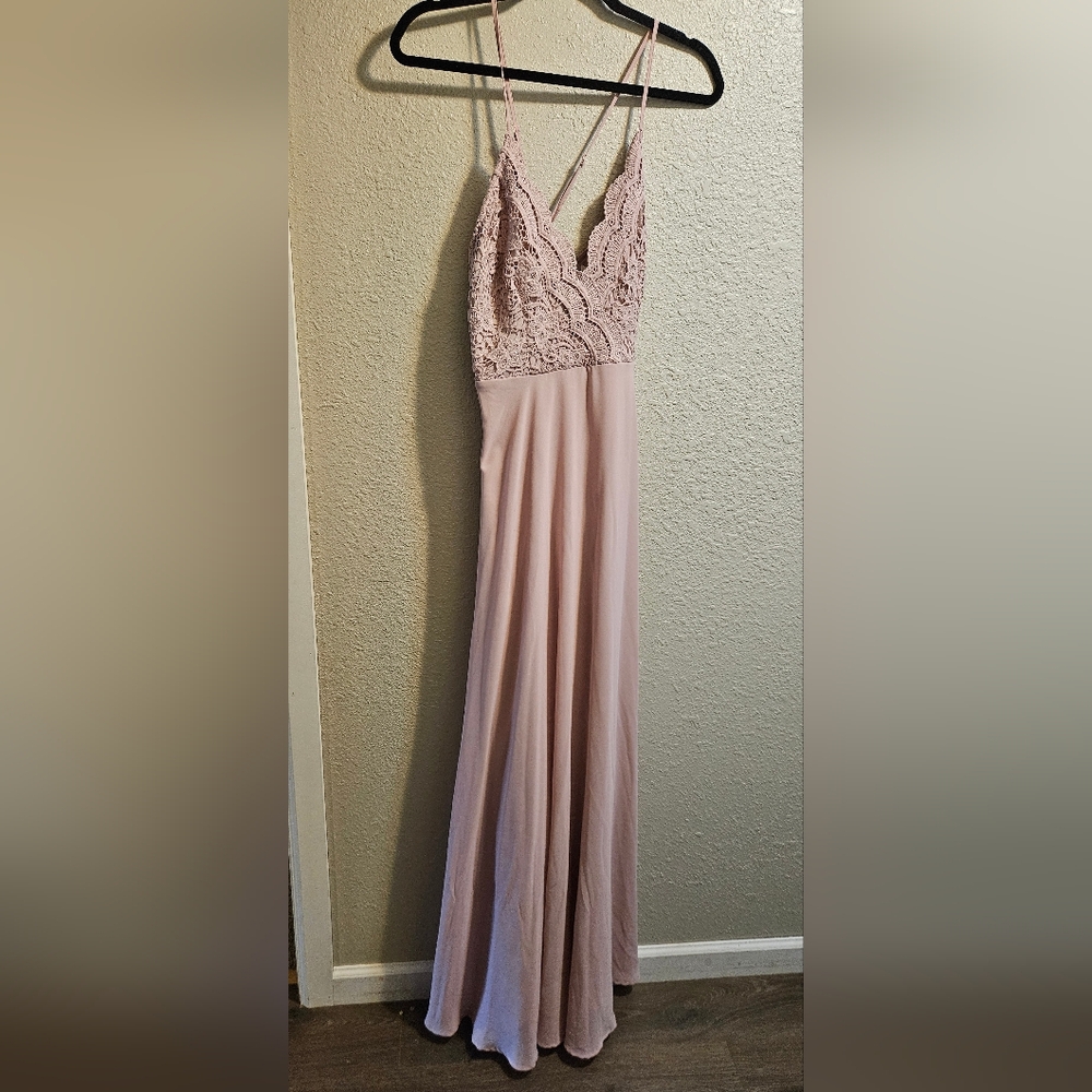 Elegant Lace Pink Evening Gown